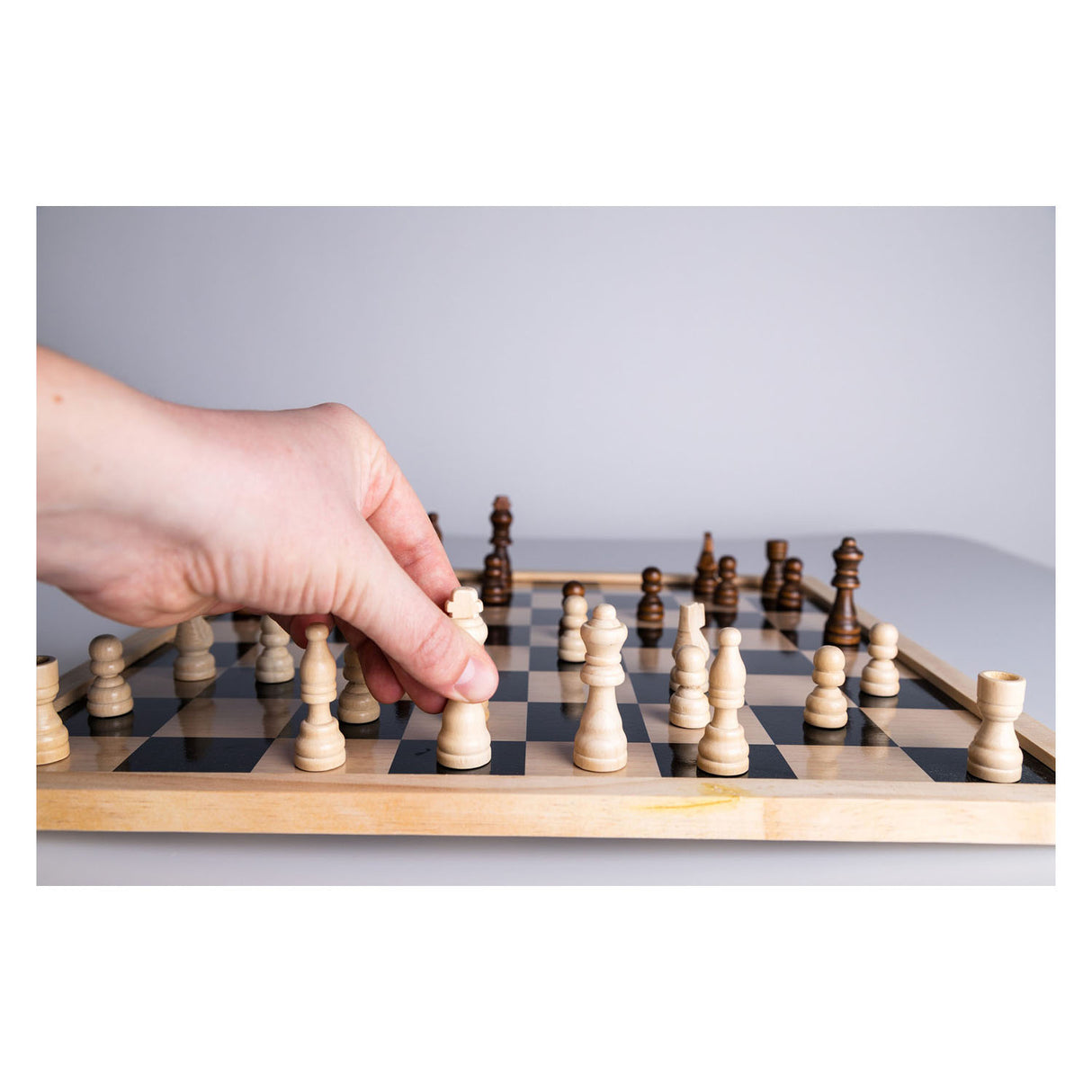 Pièces d'échecs de jeux de clown en bois, 32 pcs.