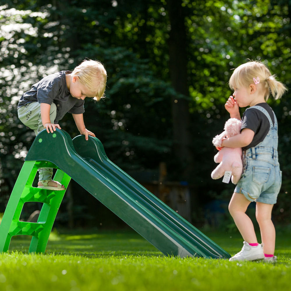 Glissement swing avec les escaliers verts