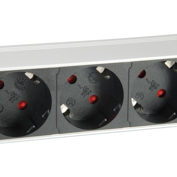 Equip 333309 Unité de distribution électrique allemande à 7 prises avec protection contre les surtensions + interrupteur, type f, 1,5 mm²