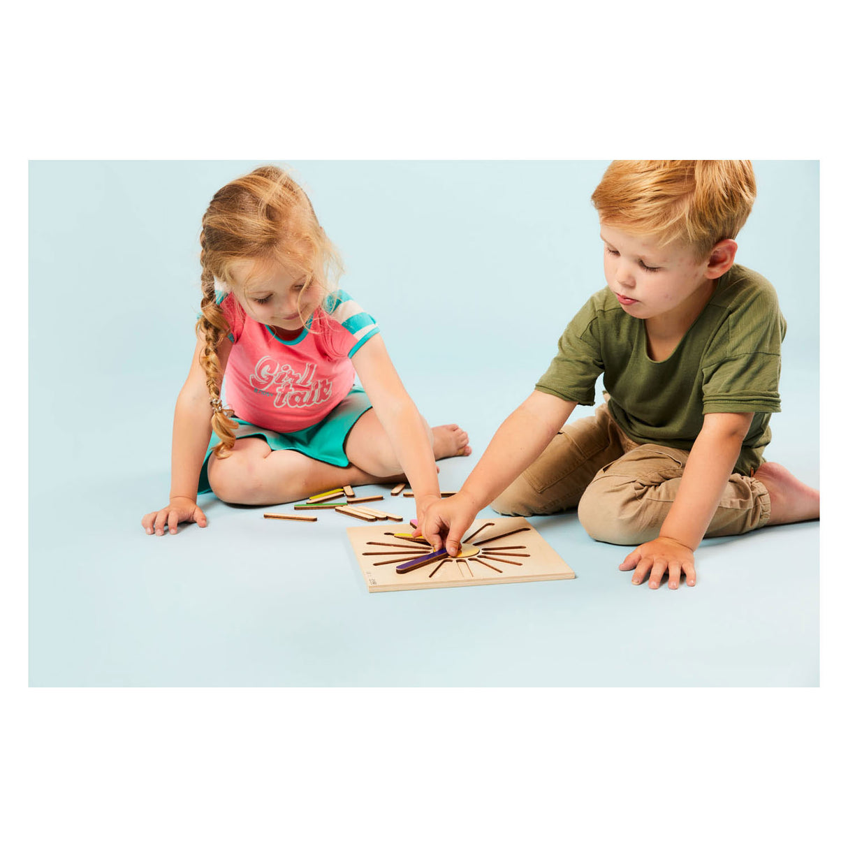 Rolf puzzle en relief rayons arc-en-ciel, 15 pcs.
