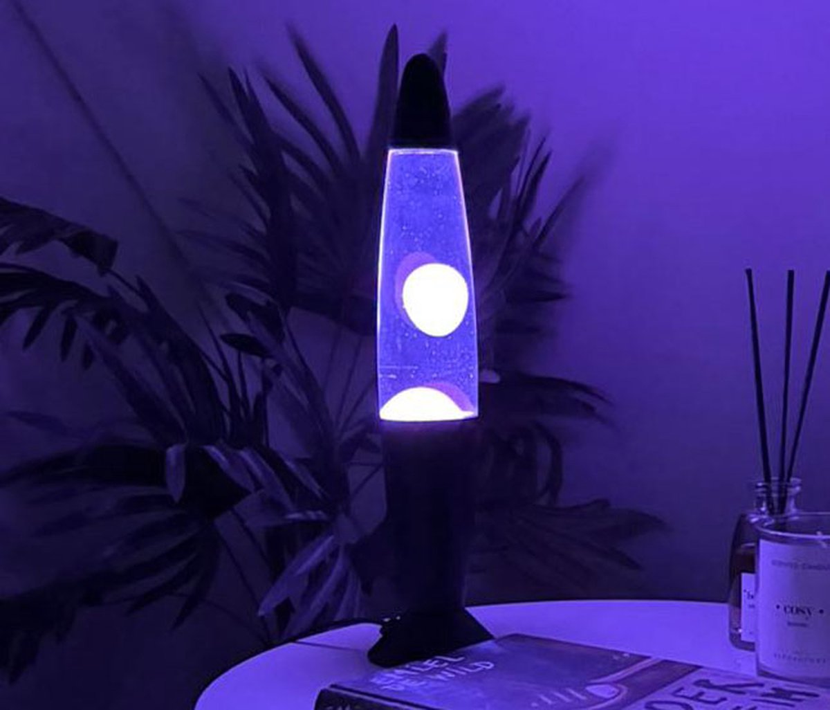 Lampe à lave sans marque sans marque - lave multicolore - pied noir - éclairage LED - éclairage d'ambiance pour adultes et enfants - nouvelle collection hiver 2023 - 23w - 35 x 8,5cm
