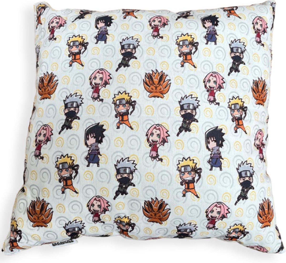 Coussin en peluche Naruto sasuke sakura blanc 38 x 38 cm - coussin décoratif anime - one piece, hunter x hunter, attaque des titans, dragon ball z, my hero academia - jouez et câlinez avec les plus beaux coussins pour chambre d'enfant