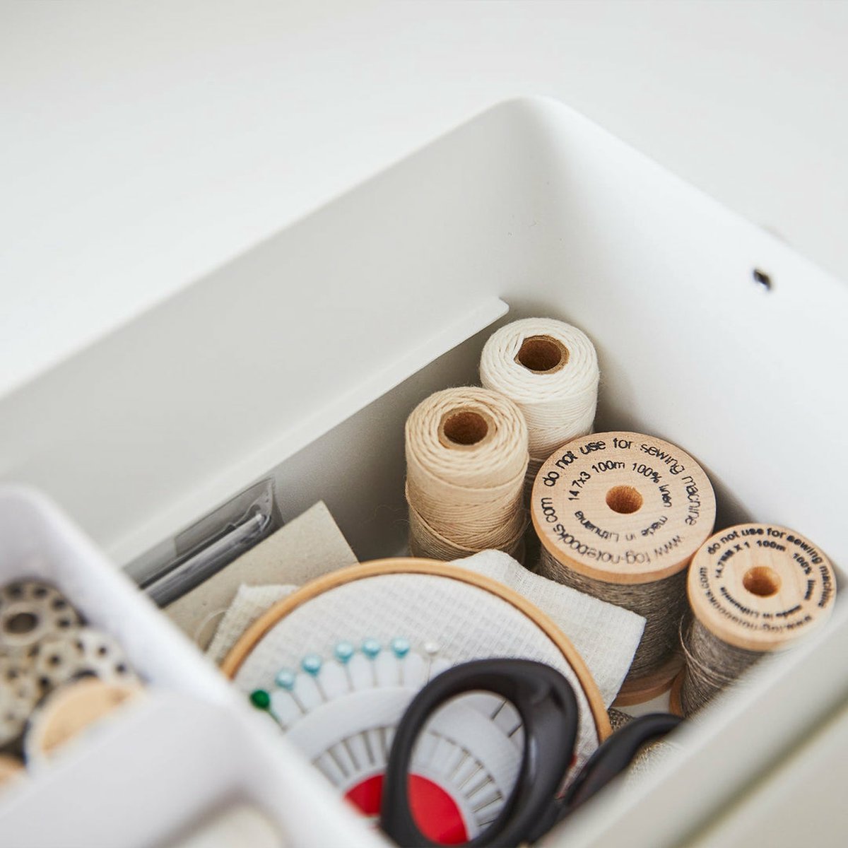 Boîte à couture Yamazaki - tour - blanc