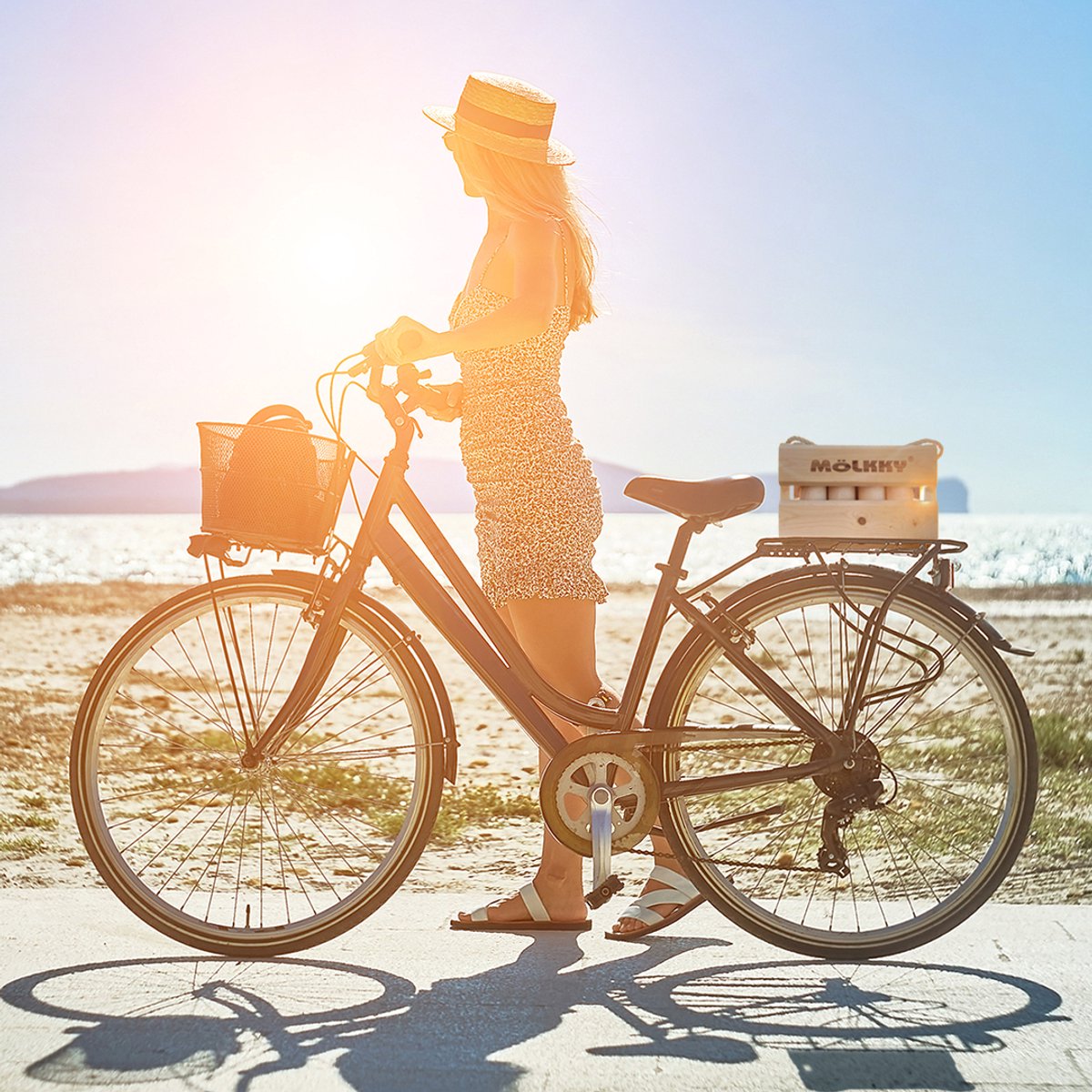 Tactic mölkky - jeu d'attraper et de lancer - jeu de lancer en bois finlandais original dans un étui de transport en bois de luxe - bois de bouleau durable - avec application de notation gratuite