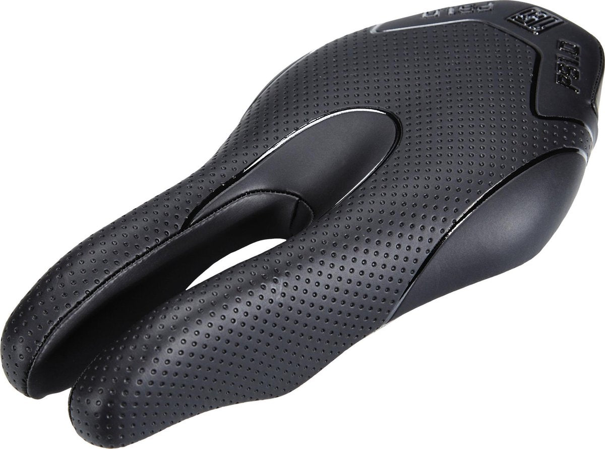 Selle en collaboration avec PS1.0 Performance Short