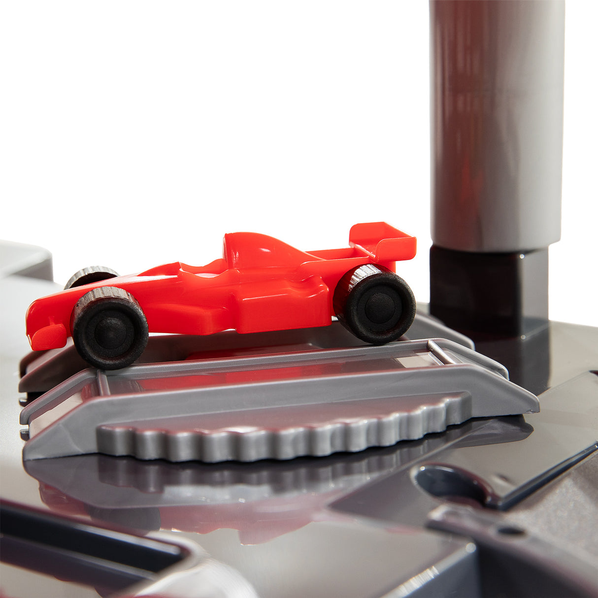 Cavallino Racing Parking Garage rouge avec 4 étages et voitures