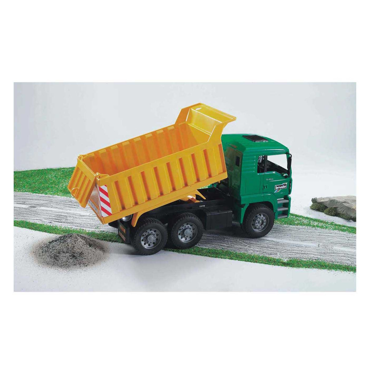 Camion à benne basculante Bruder Man TGA