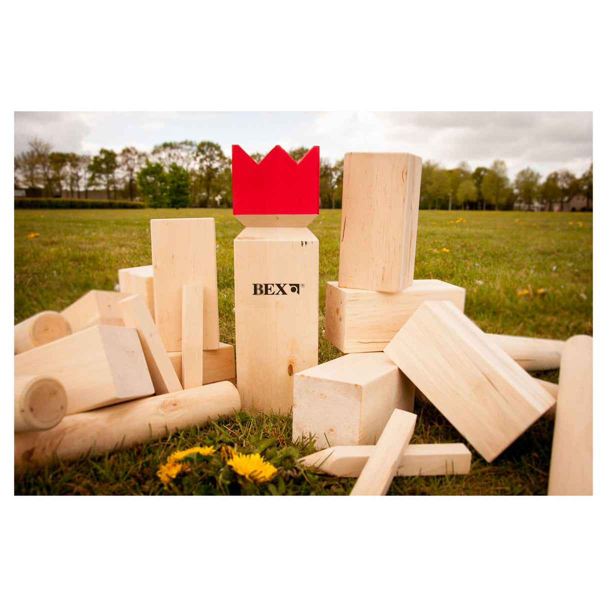 Bex kubb bois d'hévéa original avec roi rouge