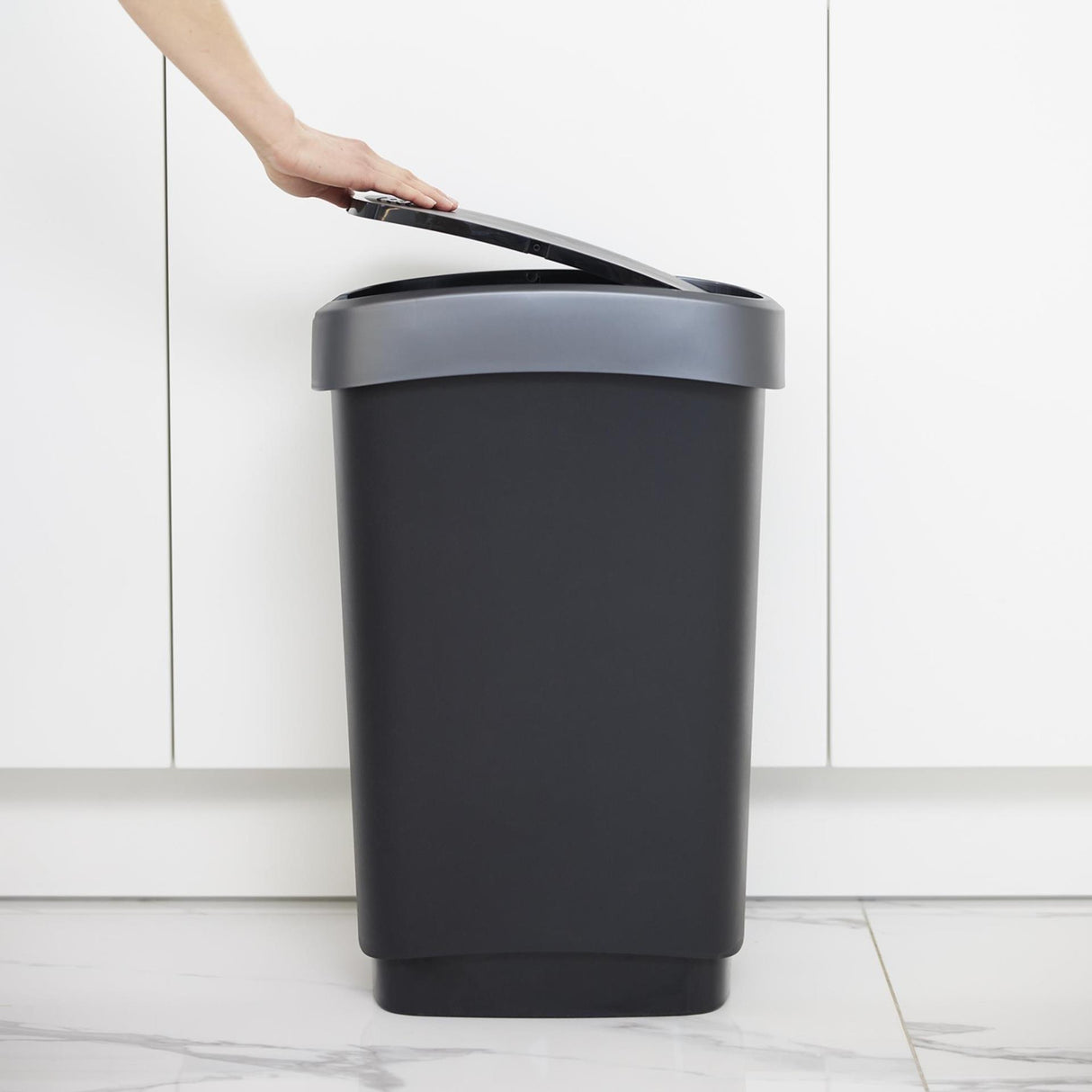 Rotho poubelle twist 50l noir
