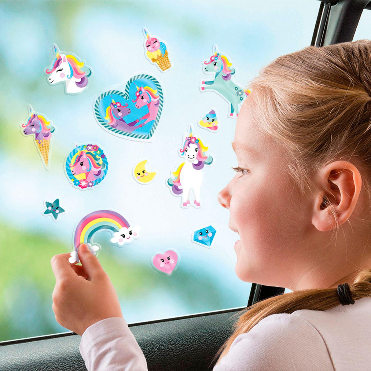 Autocollants de fenêtre licorne Totum autocollants mobiles licorne | 45 pièces non permanentes pour la maison et les voyages | jouets junior à partir de 3 ans