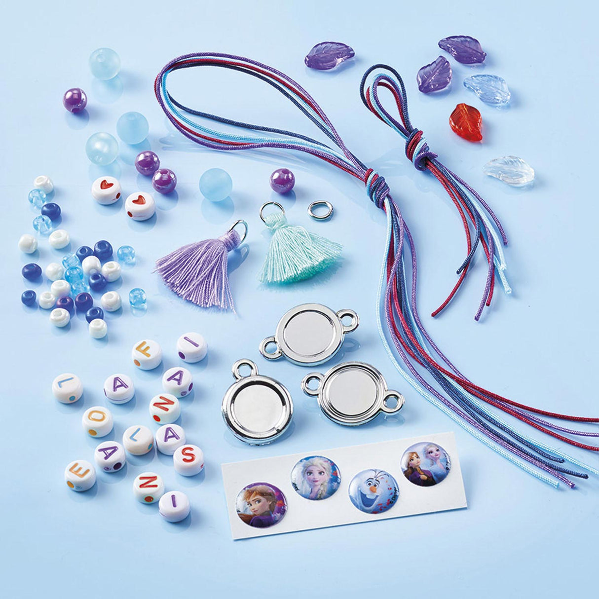Totum Disney La Reine des Neiges 4 bracelets à lettres pour la fabrication de bijoux artisanaux, ensemble de bracelets d'amitié, jouets pour filles avec Anna et Elsa, conseils cadeaux pour l'artisanat