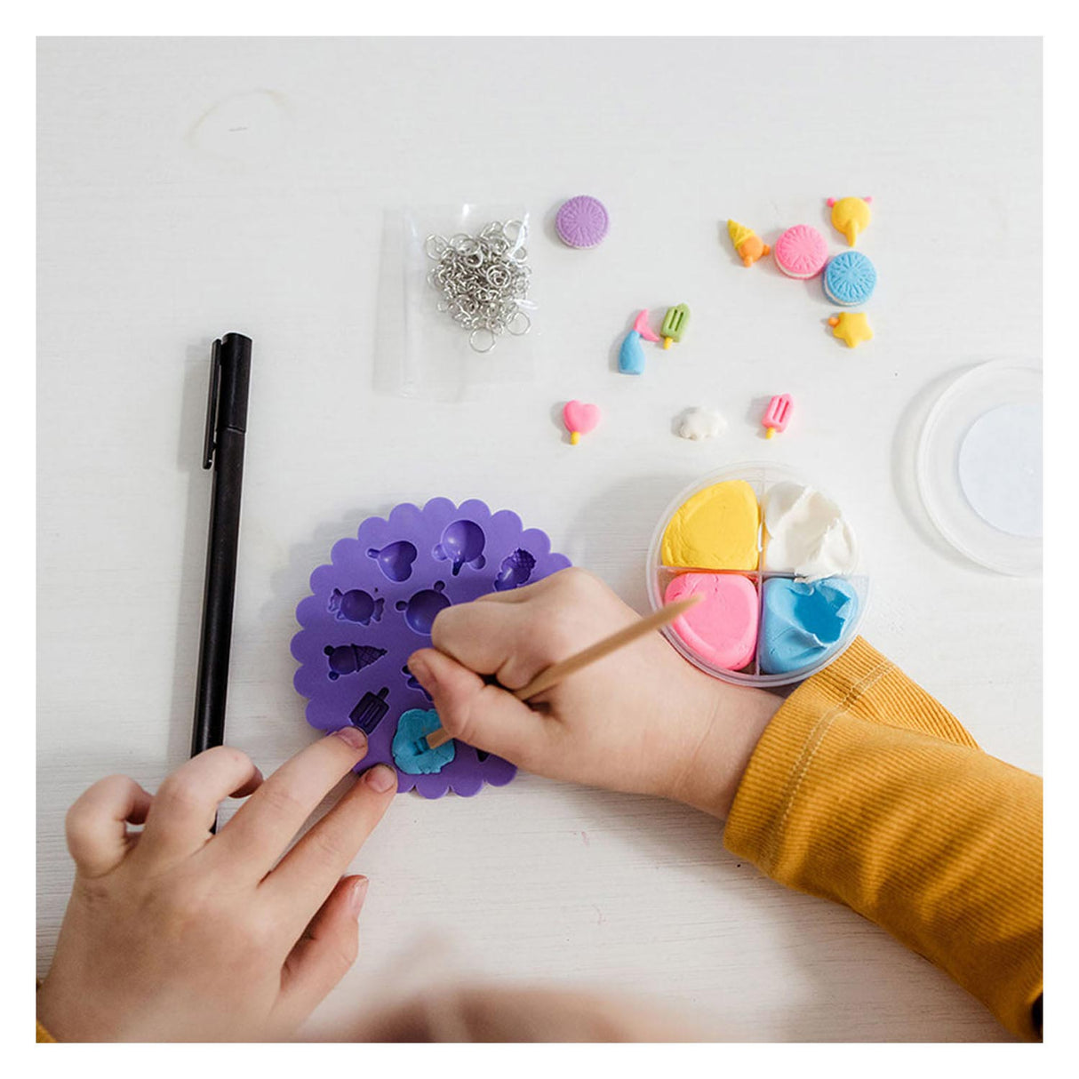 Faire des bracelets joyeux à Totum