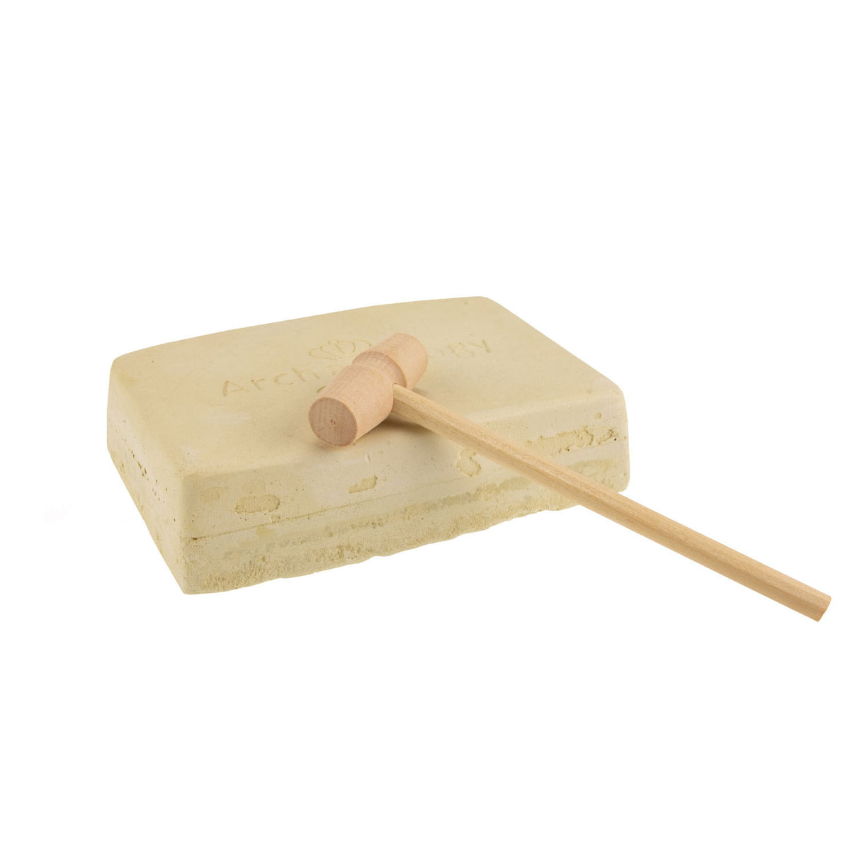 Explorez les cristaux sertis d'excavation avec une loupe