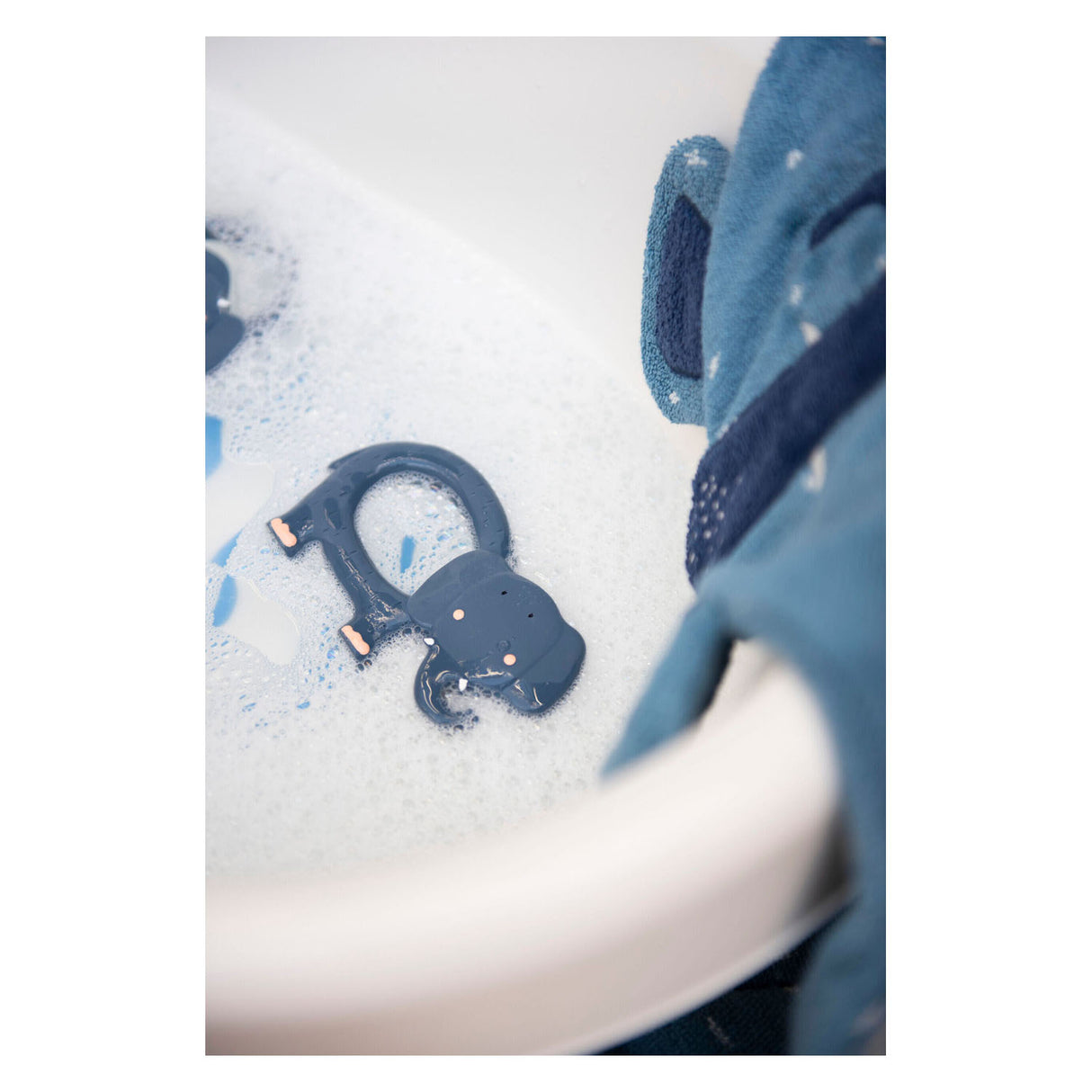 Trixie Natural Rubber Grab Toy - Mme. éléphant