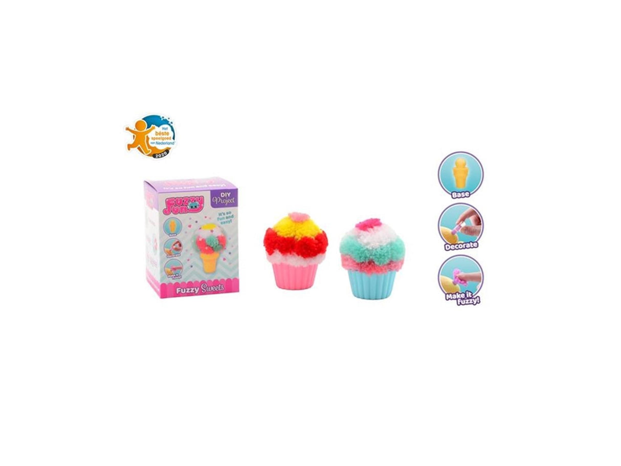 Fabrication de cupcakes amusants et flous de base