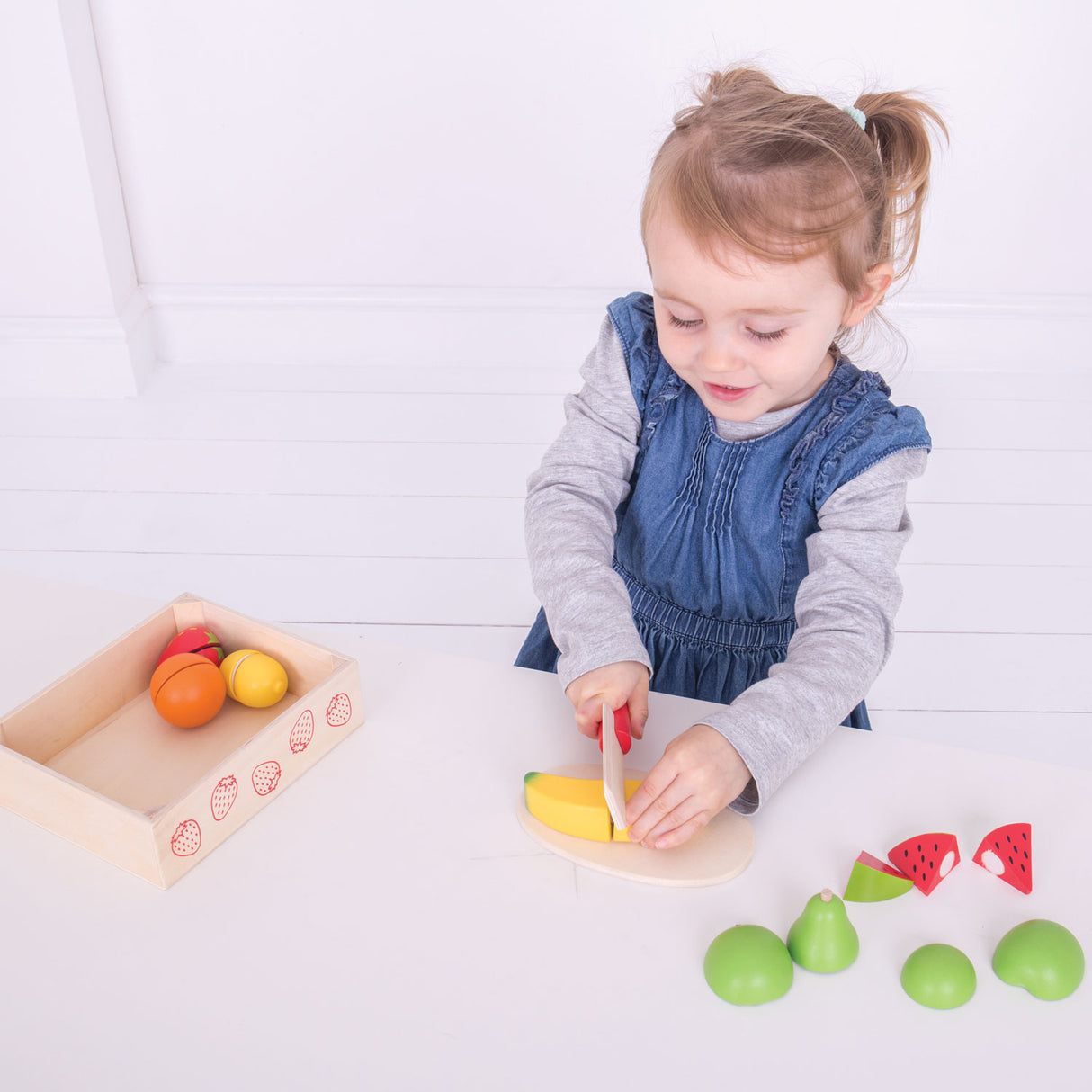 Bigjigs toys boîte en bois avec fruits et Velcro - avec couteau et planche - bigjigs - 18 pièces