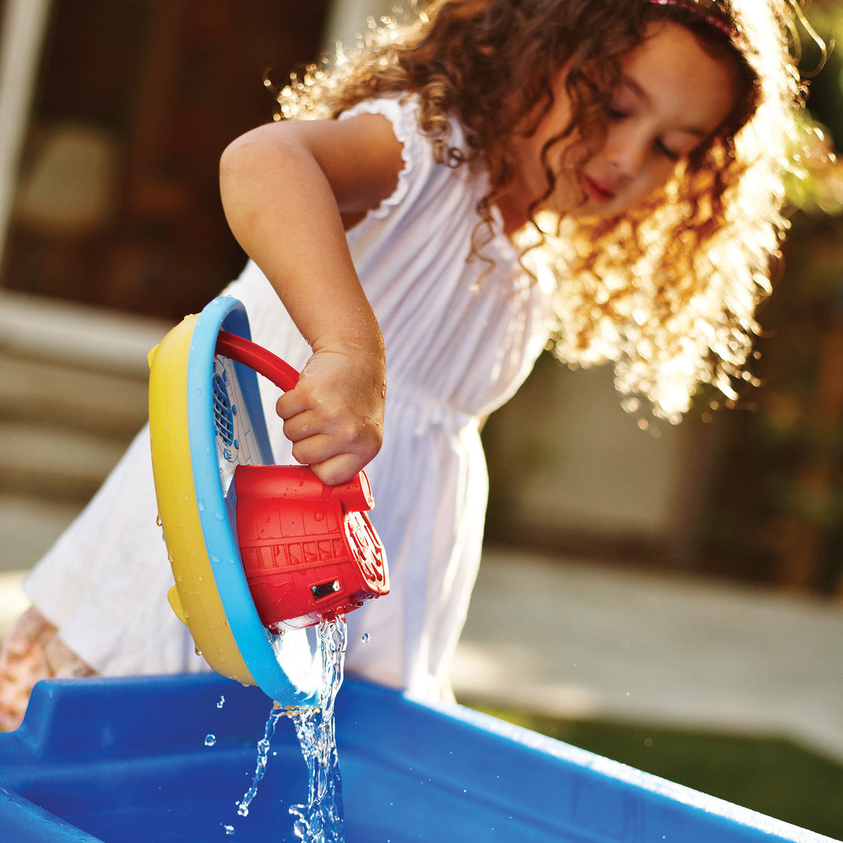 Remorqueur jouets verts - rouge bleu