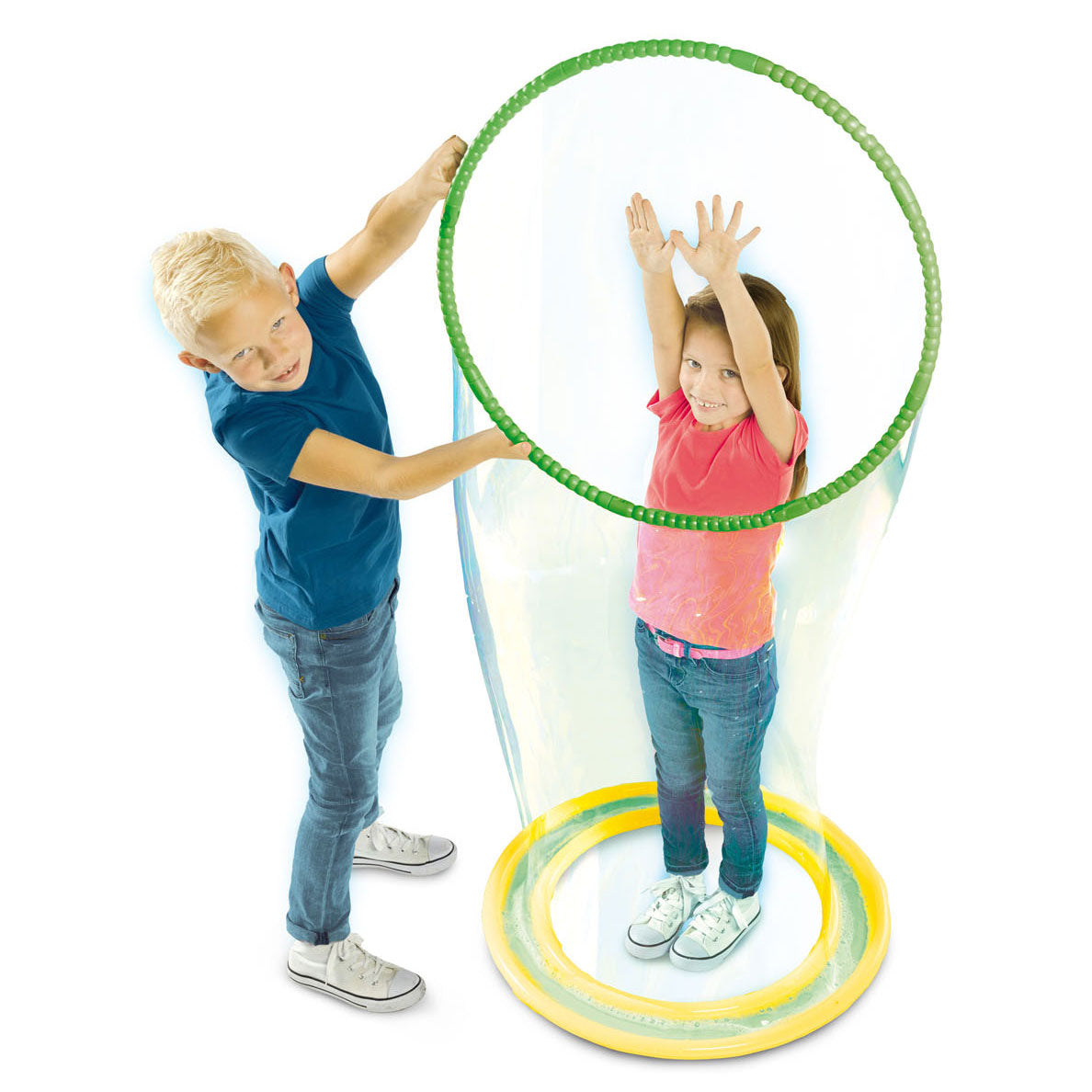 Les six créatifs sont dans une méga bulle