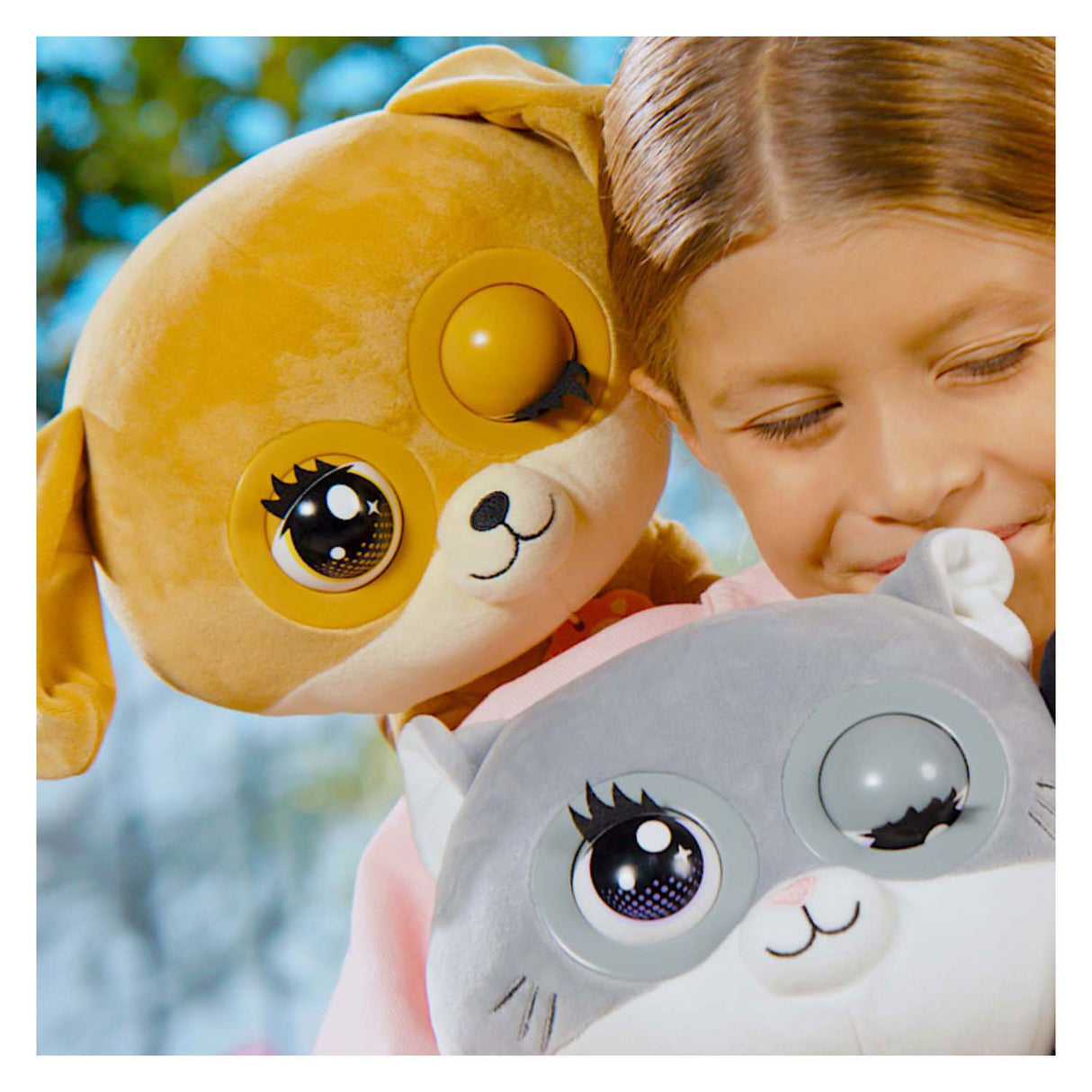 Chaton aux myrtilles Silverlit Winksies - peluche interactive dans une tasse de glace