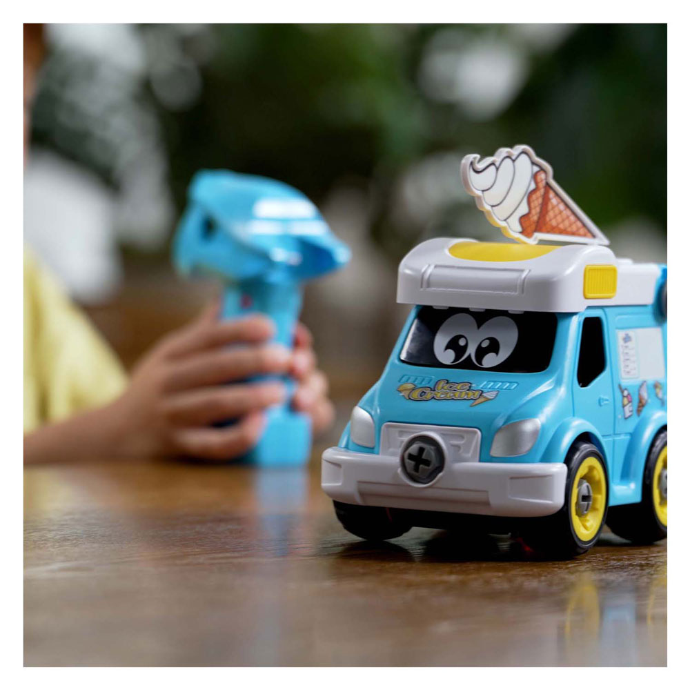Silverlit construit ma première voiture contrôlée par un camion de glace RC