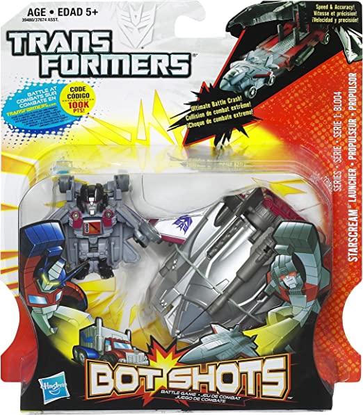 Le robot transformateur Hasbro tire sur le lanceur Starscream