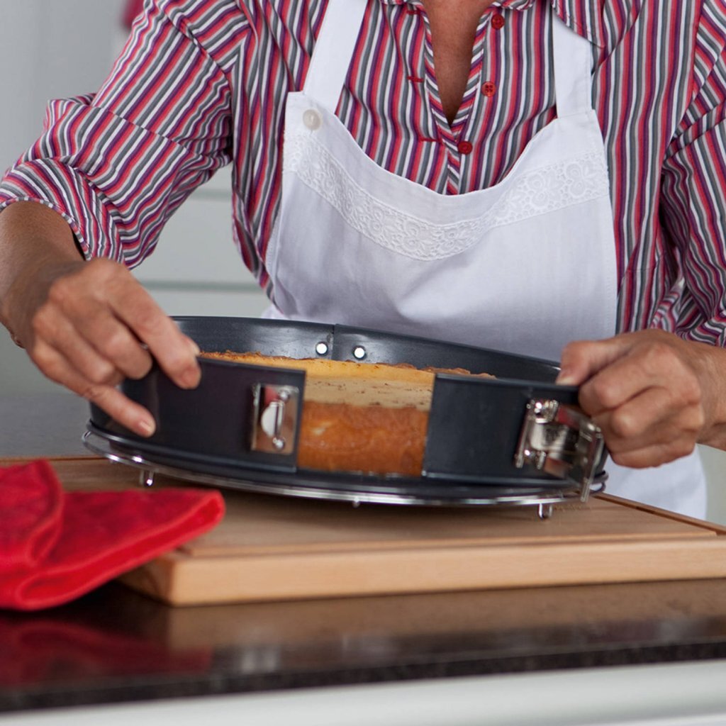 Kaiser Kaiser 2300621005 moule à charnière 24 cm noir