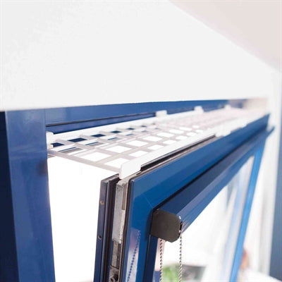 Grille de protection Trixie pour fenêtre au-dessus et en dessous, extensible blanche