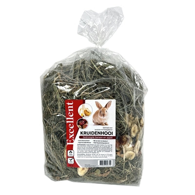 Excellent foin aux herbes, banane et pomme