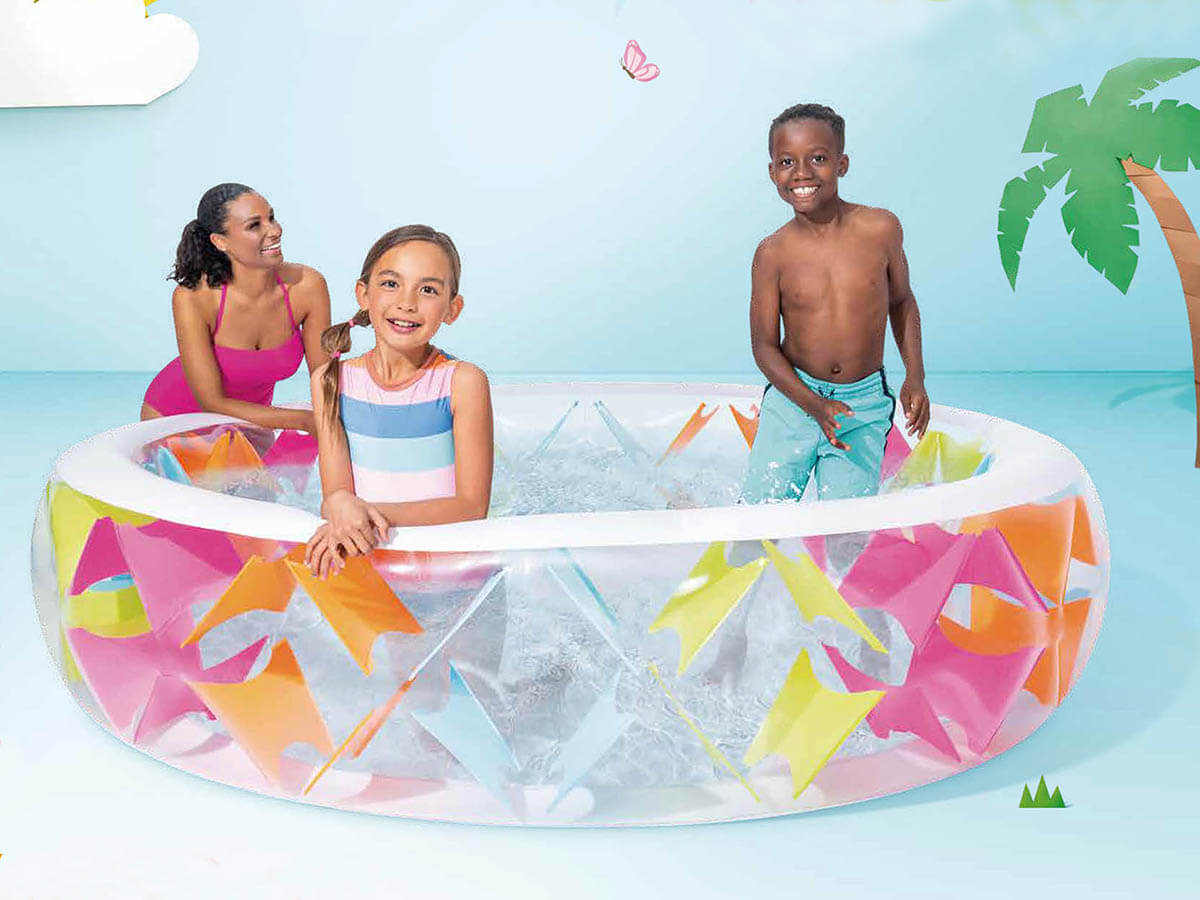 Piscine gonflable à la piscine