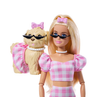 Le jumelage de mode Barbie ressemble à des arcs