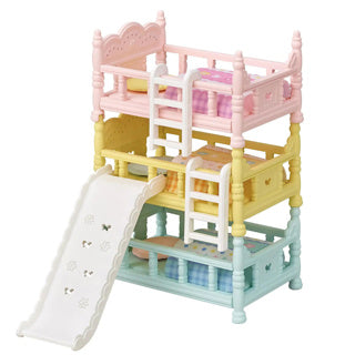 Lit superposé Epoch Sylvanian Family pour trois personnes