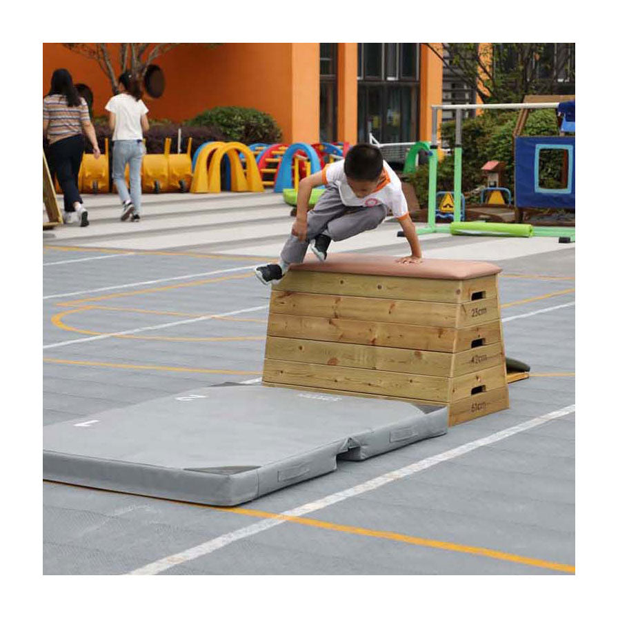 Boîte gonflable à 4 niveaux en bois Classic World, réglable en hauteur, 80 cm