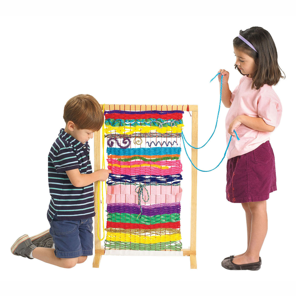 Colorations - métier à tisser en bois debout en classe