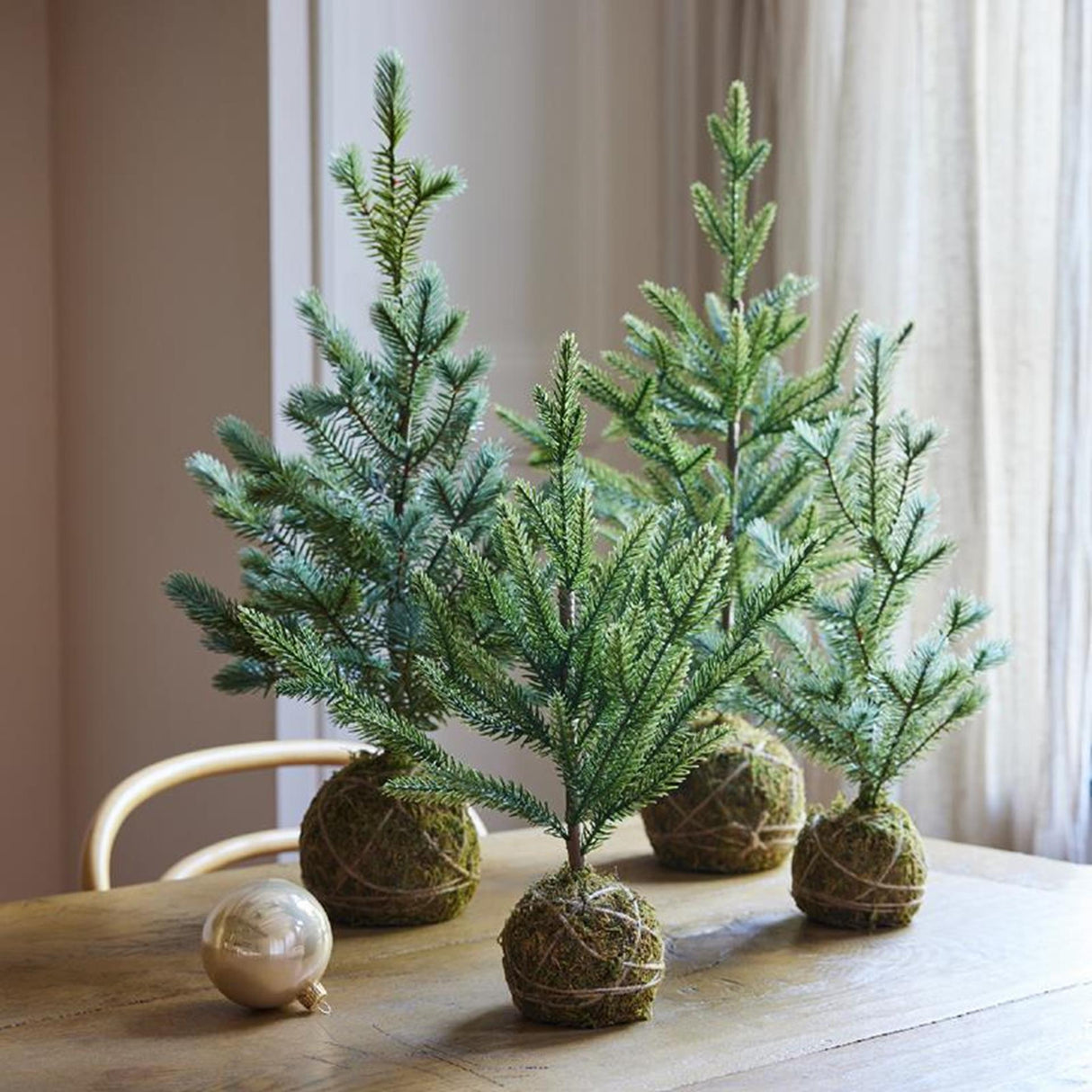Sapin de Noël Lumineo sur boule de mousse h60cm