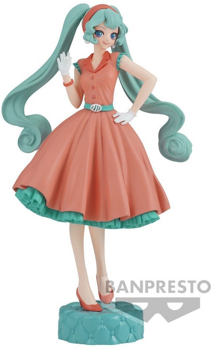 Bandai spirits Hatsune Miku World Journey vol.1