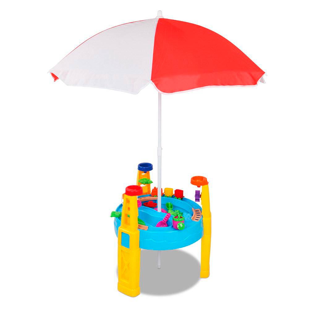 aire de jeux aquatique sablonneuse avec parasol