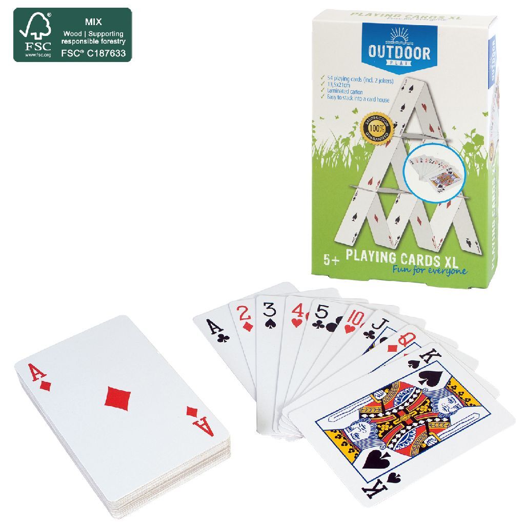 Grand jeu de cartes pour jouer en plein air