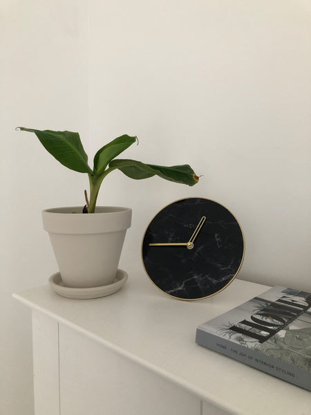 Nexttime ne-5222zw horloge de table table en marbre dia 20cm verre noir