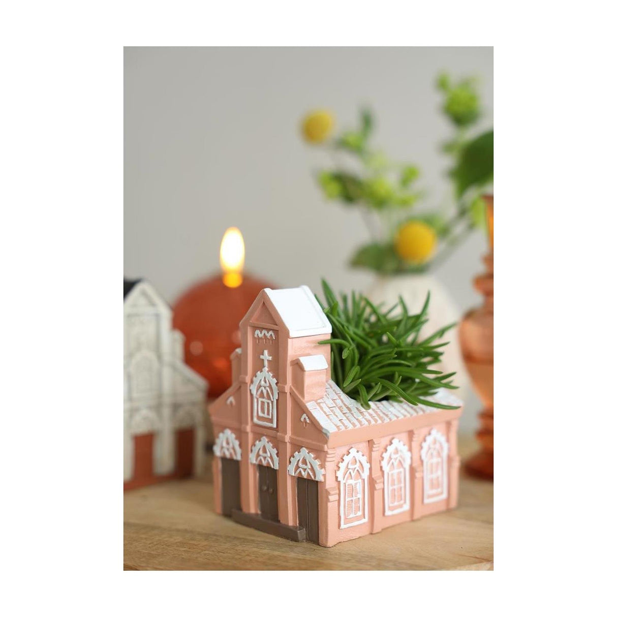 Pot de fleur église Idées 4 saisons 10,3x8,7xh.11,4cm rose