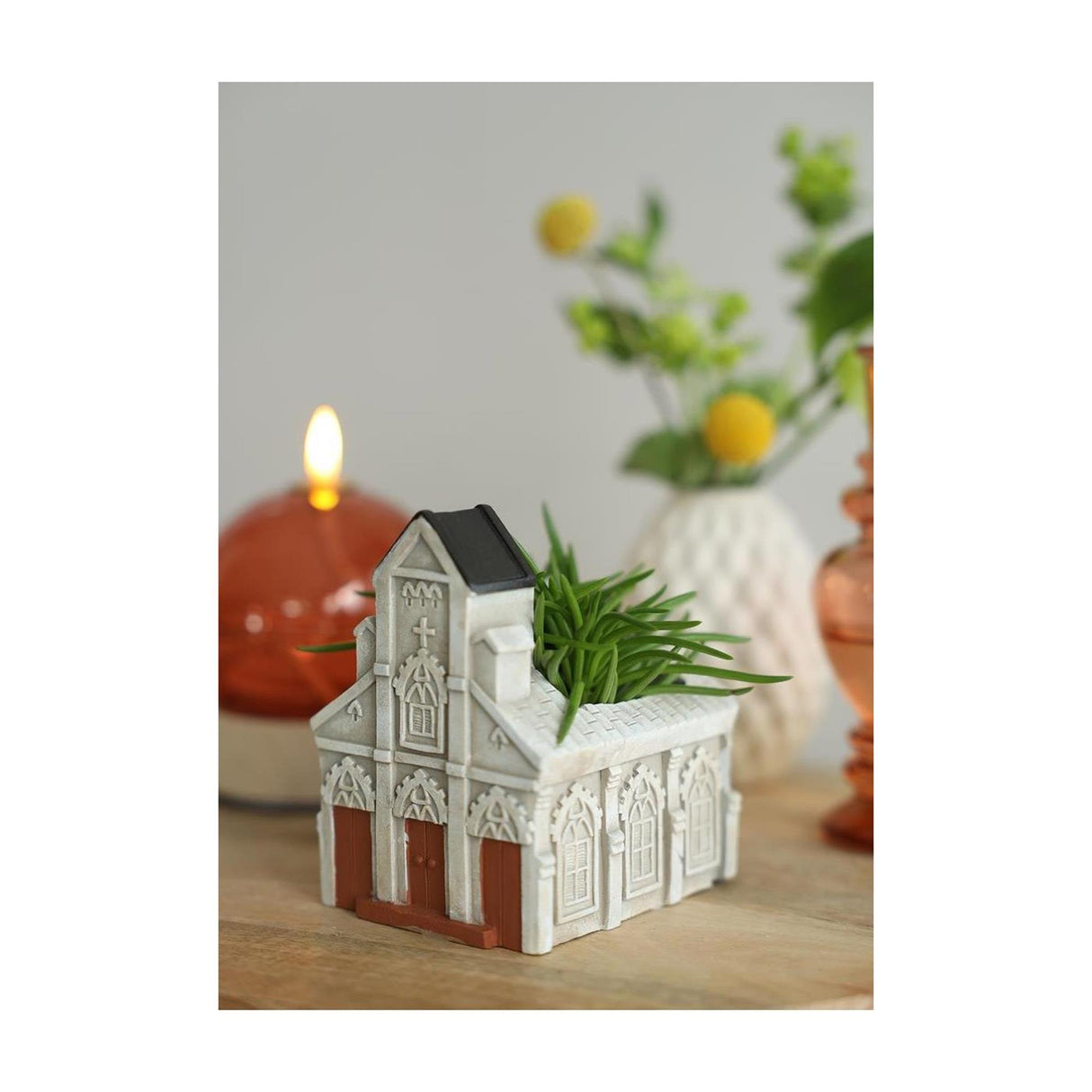Idées pot de fleur église 4 saisons 10,3x8,7xh.11,4cm crème