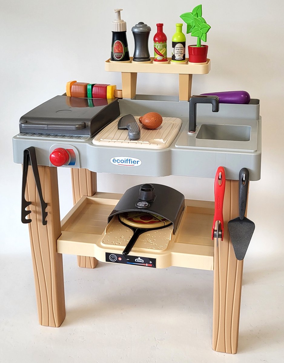 Cuisine d'été Ecoiffier avec barbecue et four à pizza, 27 pcs.