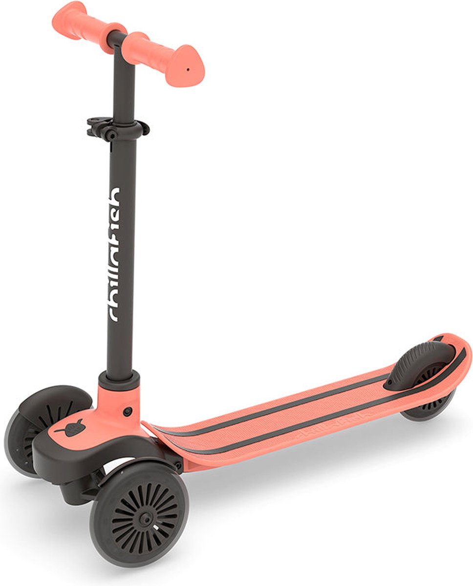 Trottinette enfant Chillafish 3 ans à trois roues - rose - trottinette légère pour filles avec guidon amovible et frein à pied - réglable en hauteur - inclinée pour diriger - poignées extra grip - modèle Scotti