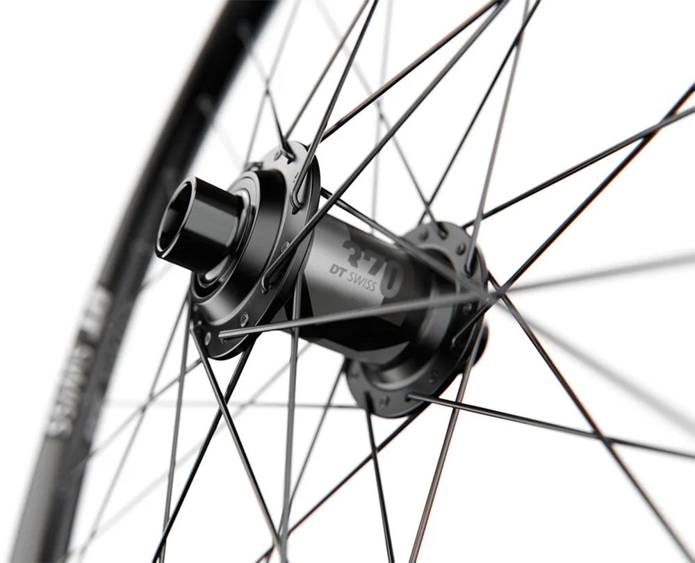Dt swiss d 1900 classic 30 26 front wheel