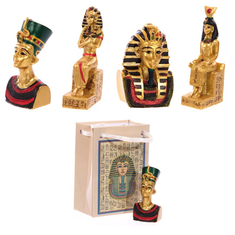 Figurines égyptiennes, dans un sachet