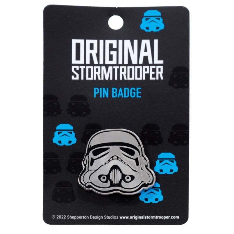 L'insigne original du bouton en émail du casque stormtrooper