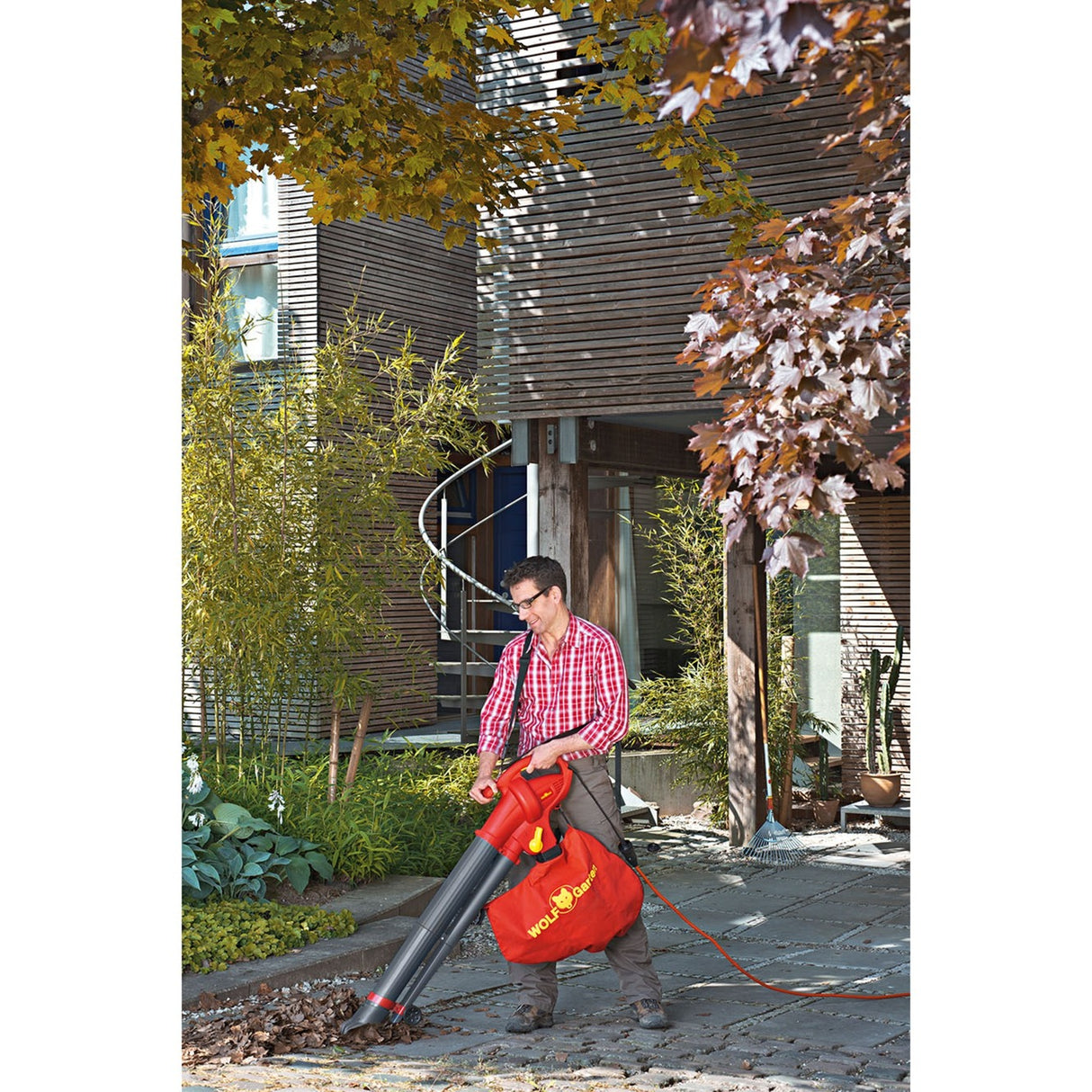 Louleur de feuilles électriques de Wolf-Garten LBV 2600 E