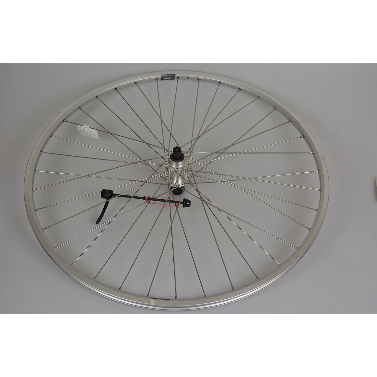 Roue arrière Roland 700c patte de décrochage cass.8 9v chrina argent
