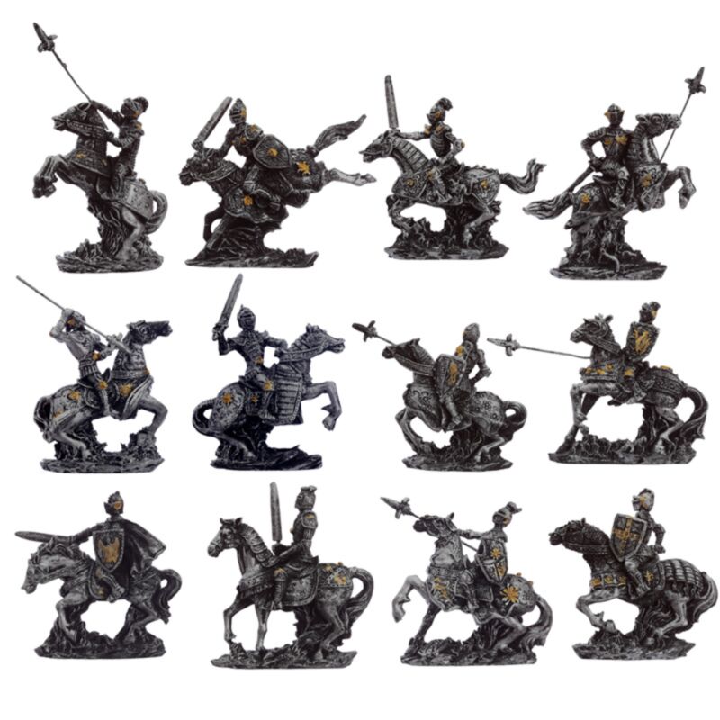 Figurines miniatures de chevaliers médiévaux