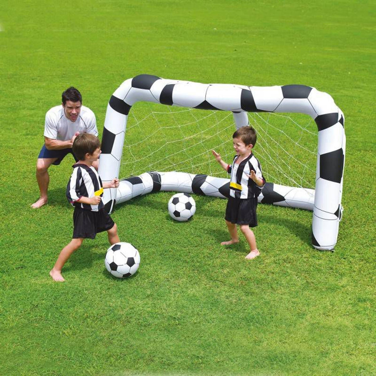 But de football gonflable Bestway 213x117c