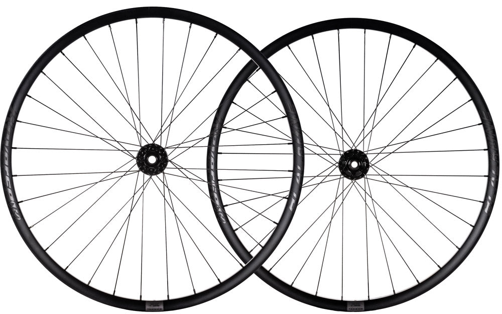 Reverse components black one 29 27.5 boost tubeless wheelset